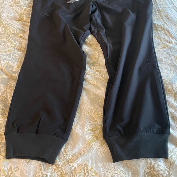 Figs scrub pants, black - Picture 2 of 9